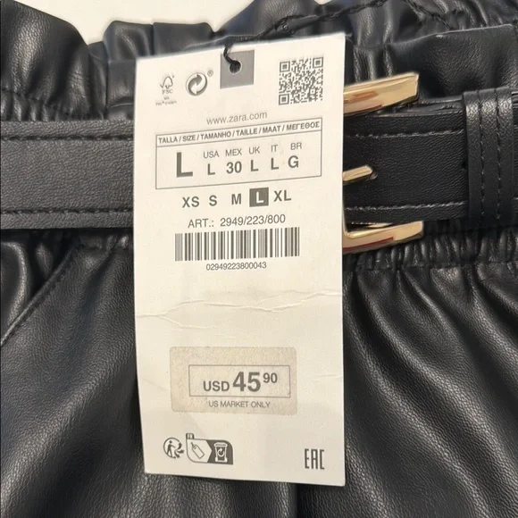 Zara High Waist Black vegan leather Shorts - Picture 3 of 11